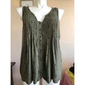 Torrid Buttoned Relaxed Tank Top Army Green Size 0 Rayon V Neck